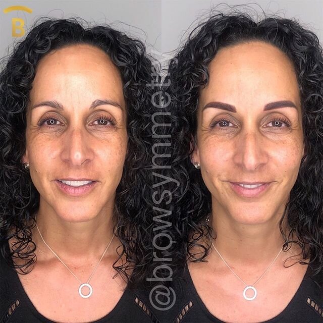 It&rsquo;s been awhile since my last post! 🤦🏻&zwj;♀️ I REALLY need to be more diligent about posting before/after pics. Here&rsquo;s one of my favorite brow transformation. 😍
.
.
.
.
#beforeandafter #wakeupwithmakeup #summerscoming #workout #sweat