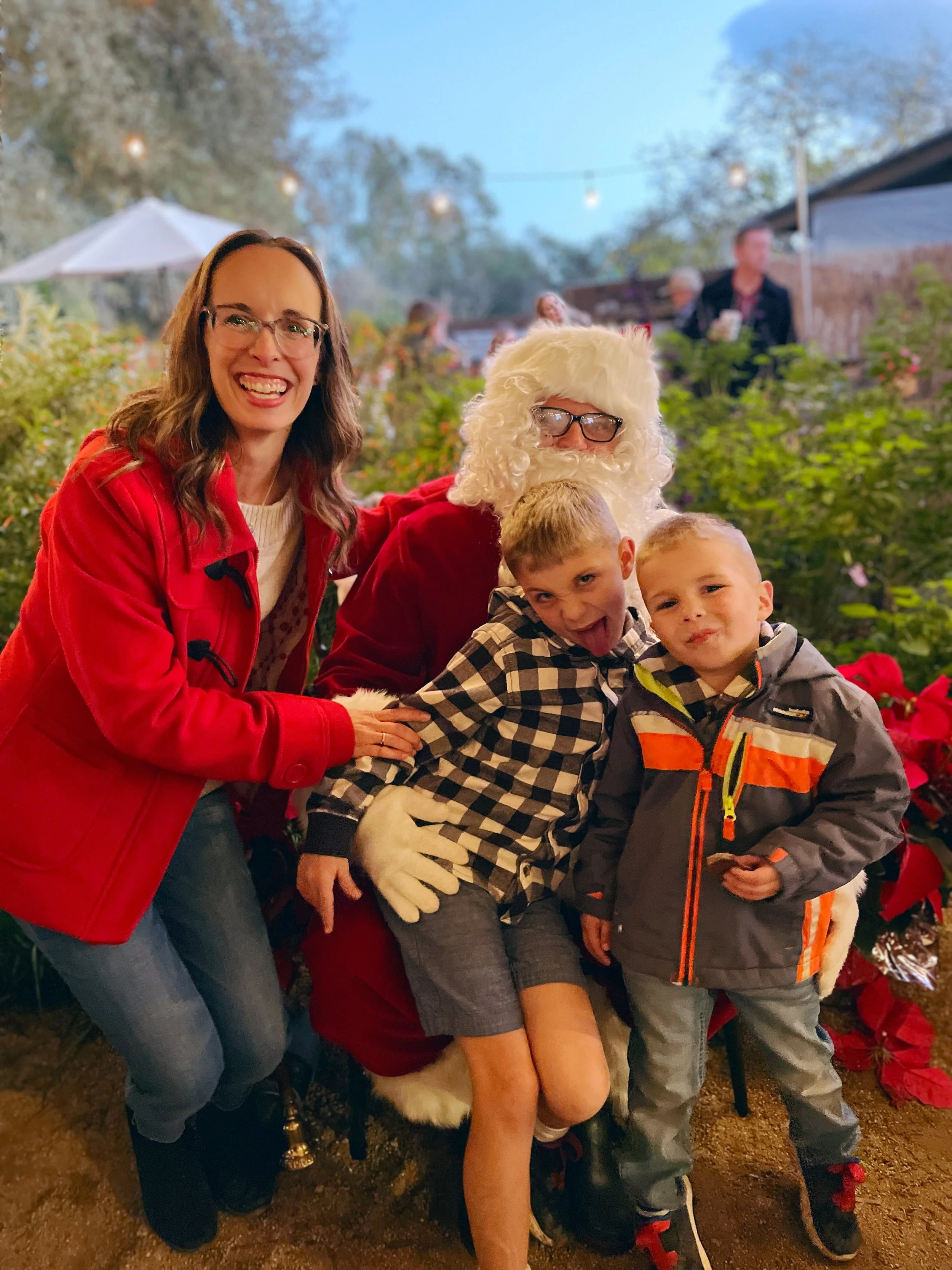 10 Holiday Traditions to Make the Season Bright