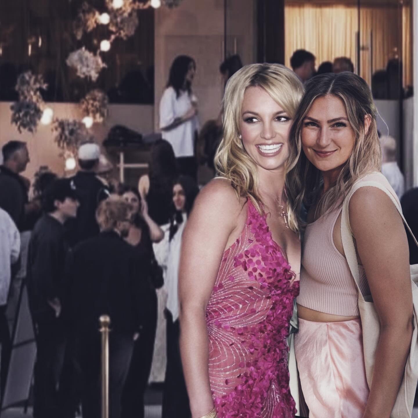 Next Friday, March 20 at 540pm... @robynkerr and the iconic Britney Spears 👑👱🏼&zwj;♀️💿💕🌟 An allllll Britney playlist &mdash; sign up is live through our website or the Mindbody app!

Guaranteed to be played:
-Piece of Me
-Gimme More
-Toxic
-Wom