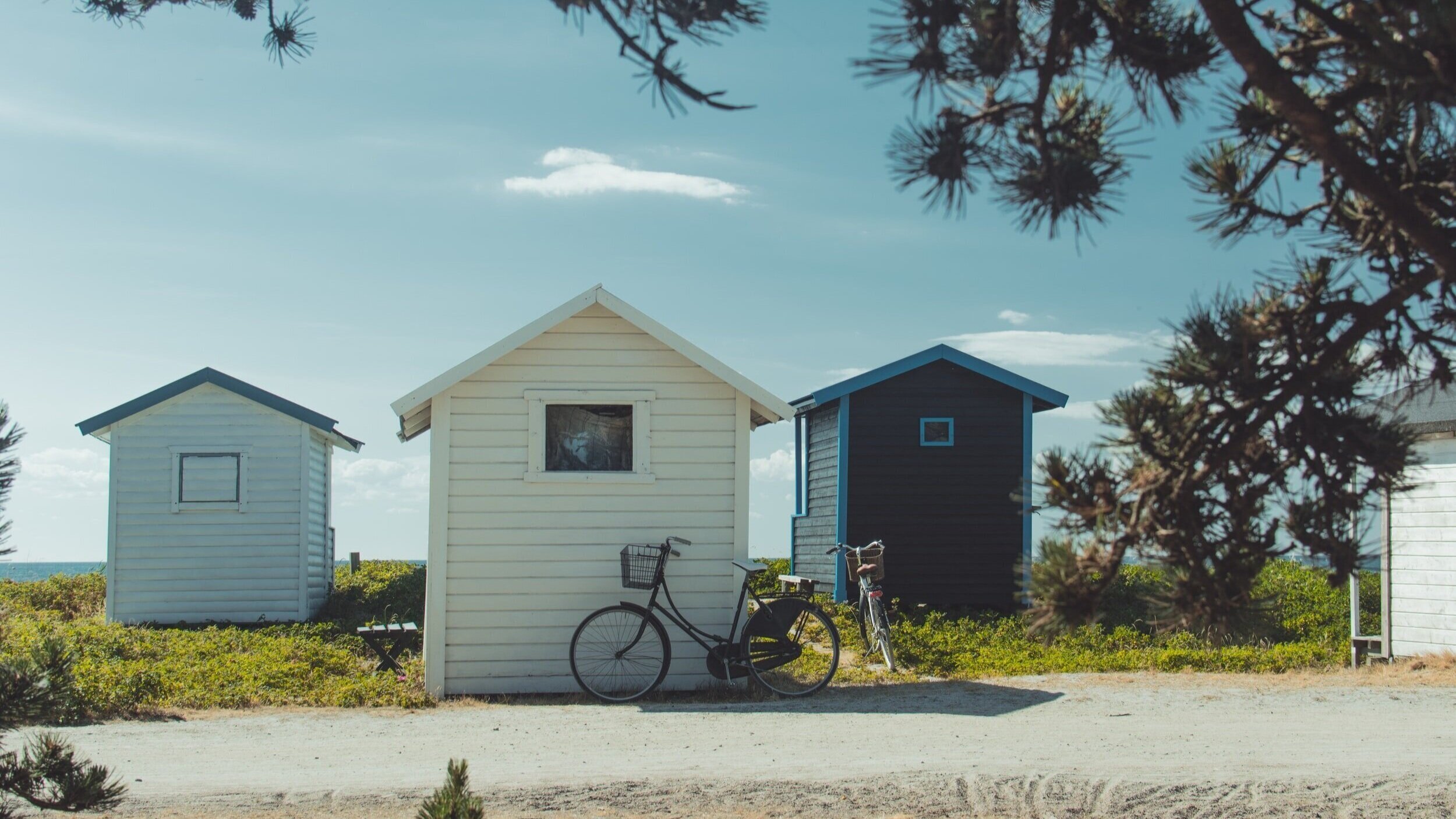 TINY HOMES