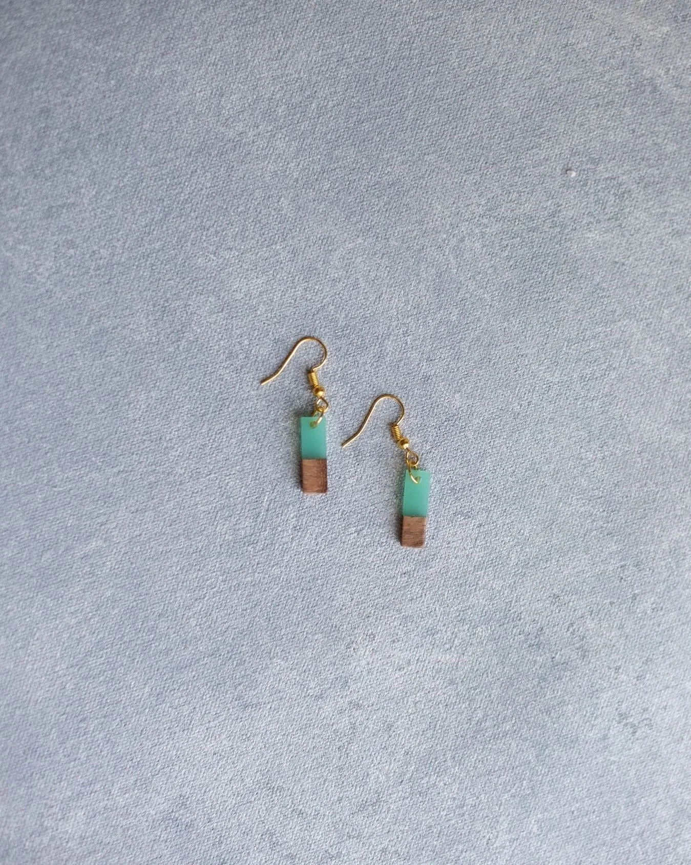 Loving this earring design by our talented crafters at Restoration Works! You can still sign up for an earring subscription box at hsvcommunityofhope.org/restoration-works
⠀⠀⠀⠀⠀⠀⠀⠀⠀
#restorationworks #communityofhope #program #restoration #works #han