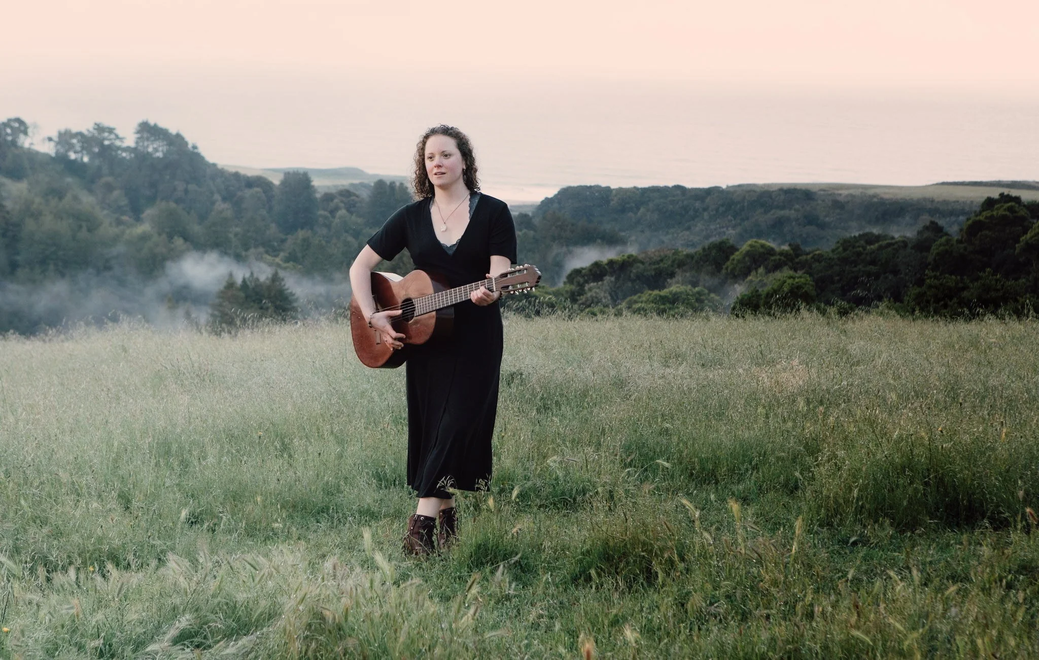 Lyndsay Stone: Live at Hallcrest Vineyards