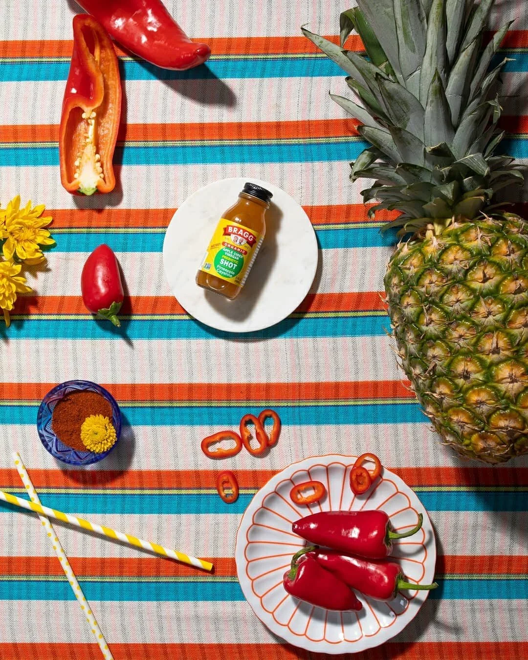 Spicy and refreshing. One of @bragg s new wellness shots. Love working on projects for wonderful local brands #AMFpropstylist
🌶
🍍
📷: @leelacyd
#propstyling #propstylist #productstyling #productphotography #wellness #immuneshot #applecidervinegar #
