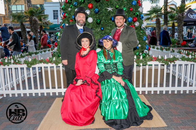 TCE Carolers Downtown HB 6.jpg