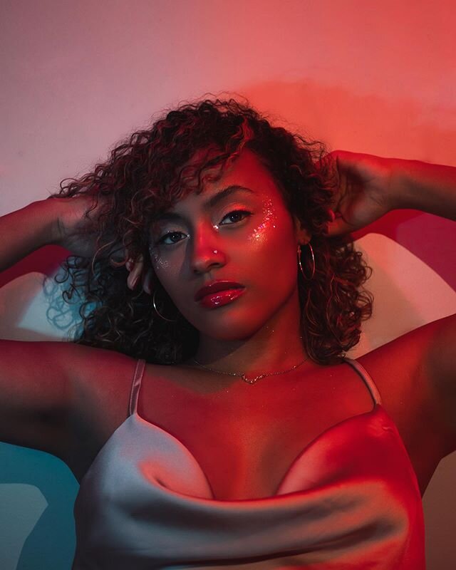 Resistance⁣
⁣
⁣
⁣
It was so much fun shooting these shots and the lyric video for this lovely queen. I&rsquo;m proud of my work and proud of you👏🏼 @destinycorporan ⁣
⁣
⁣
⁣
#resistance #destinycorporan #photoshoot #nightshoot #redandblue #softshots 