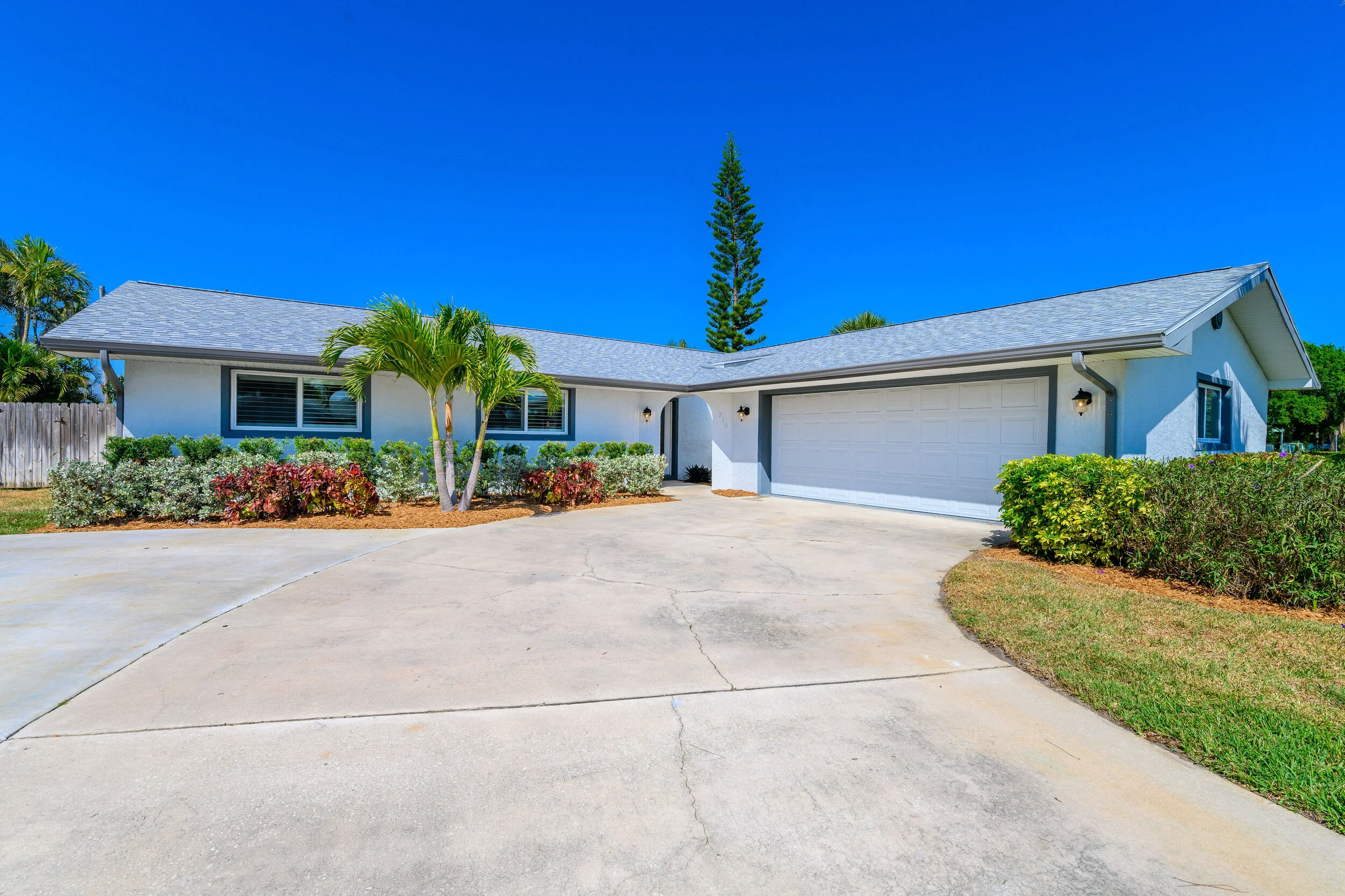 310 Franklyn Ave, Indialantic, FL 32903