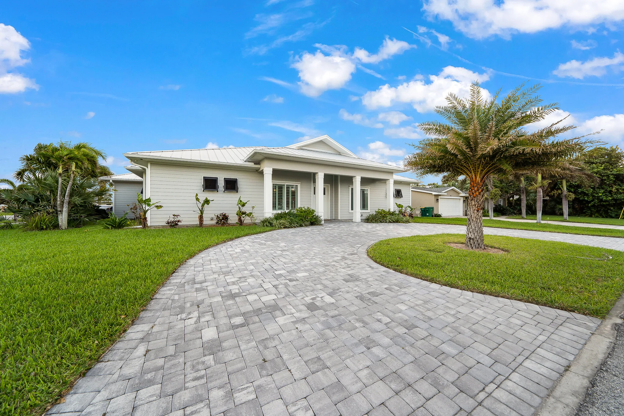 221 Brian Dr, Indialantic, FL 32903