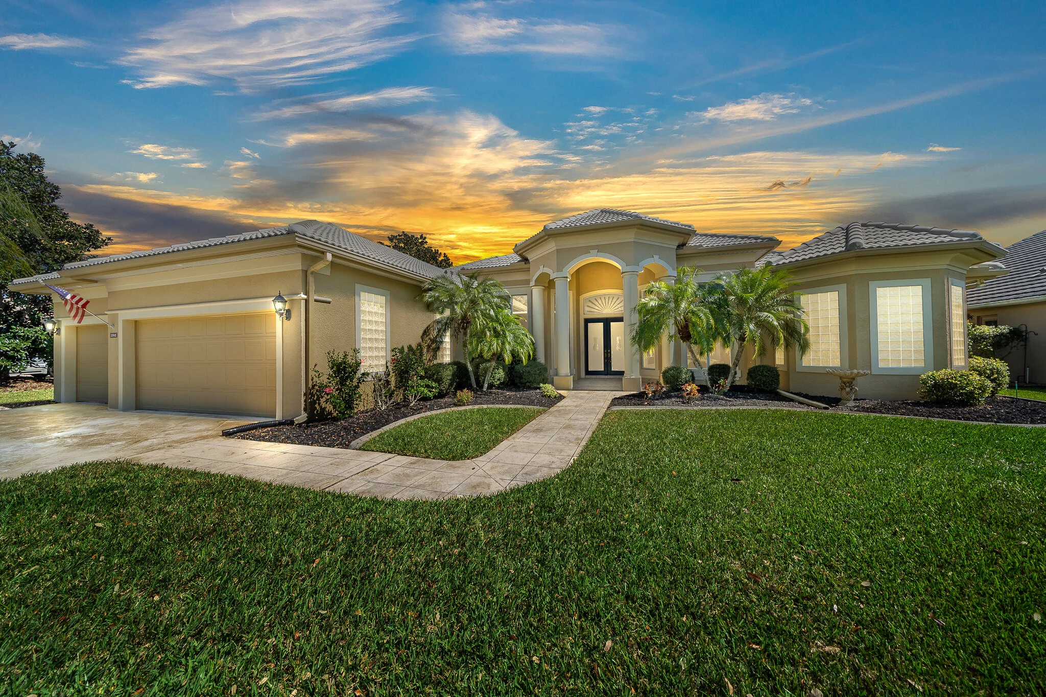 925 Chatsworth Dr, Melbourne, FL 32940 