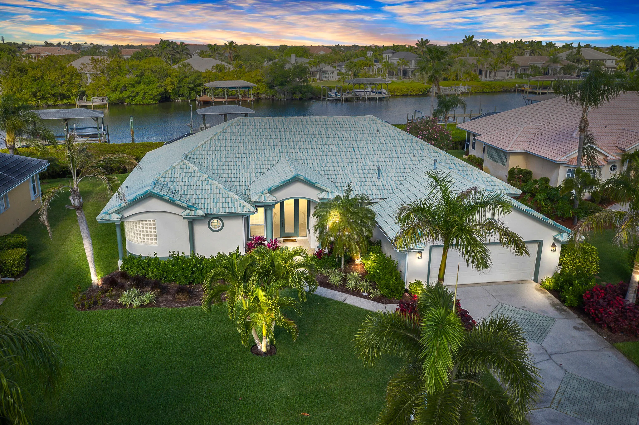 106 Island View Dr, Indian Harbour Beach, FL 32937