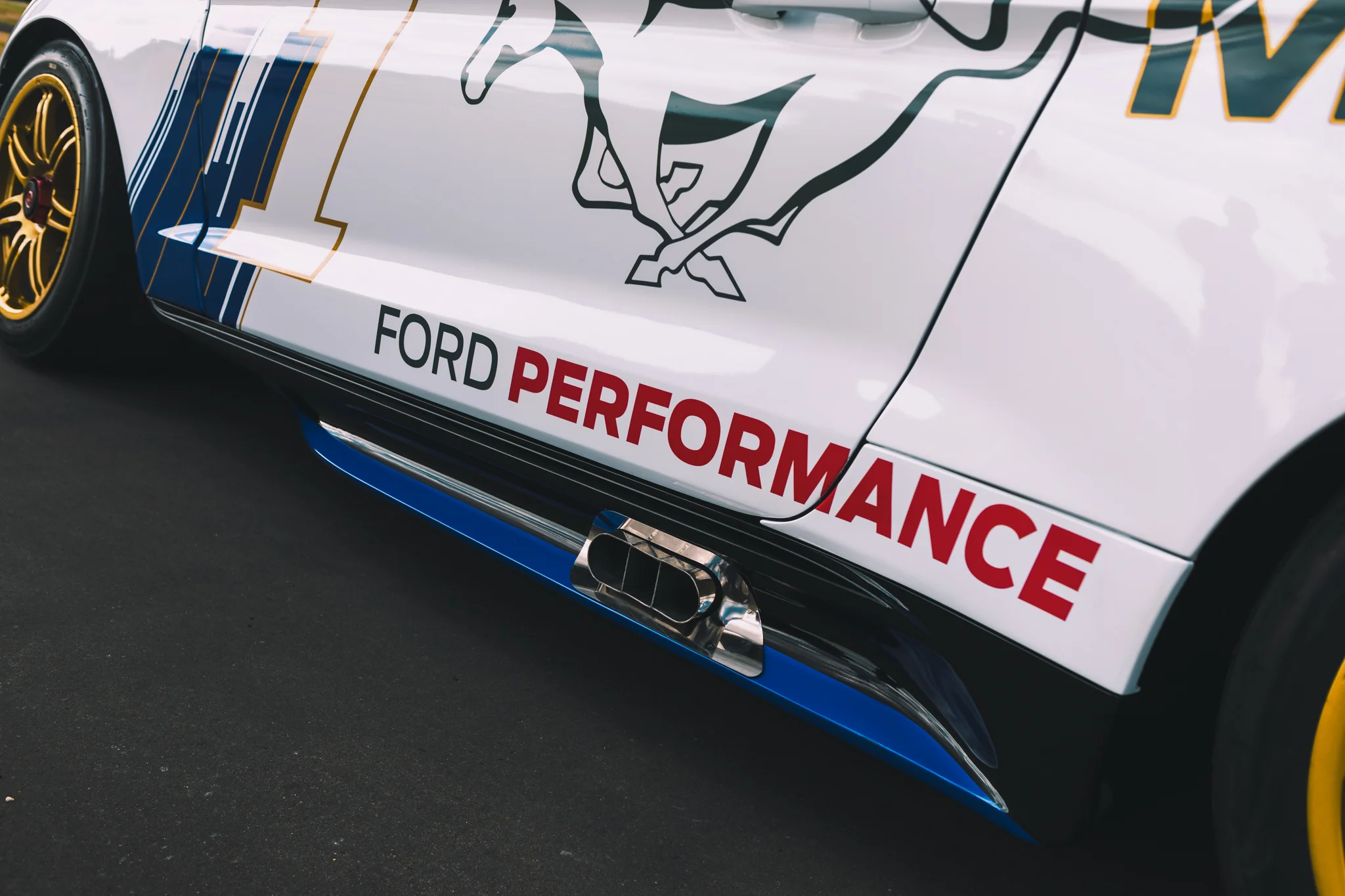 Mustang Supercar parked - Side view.JPG