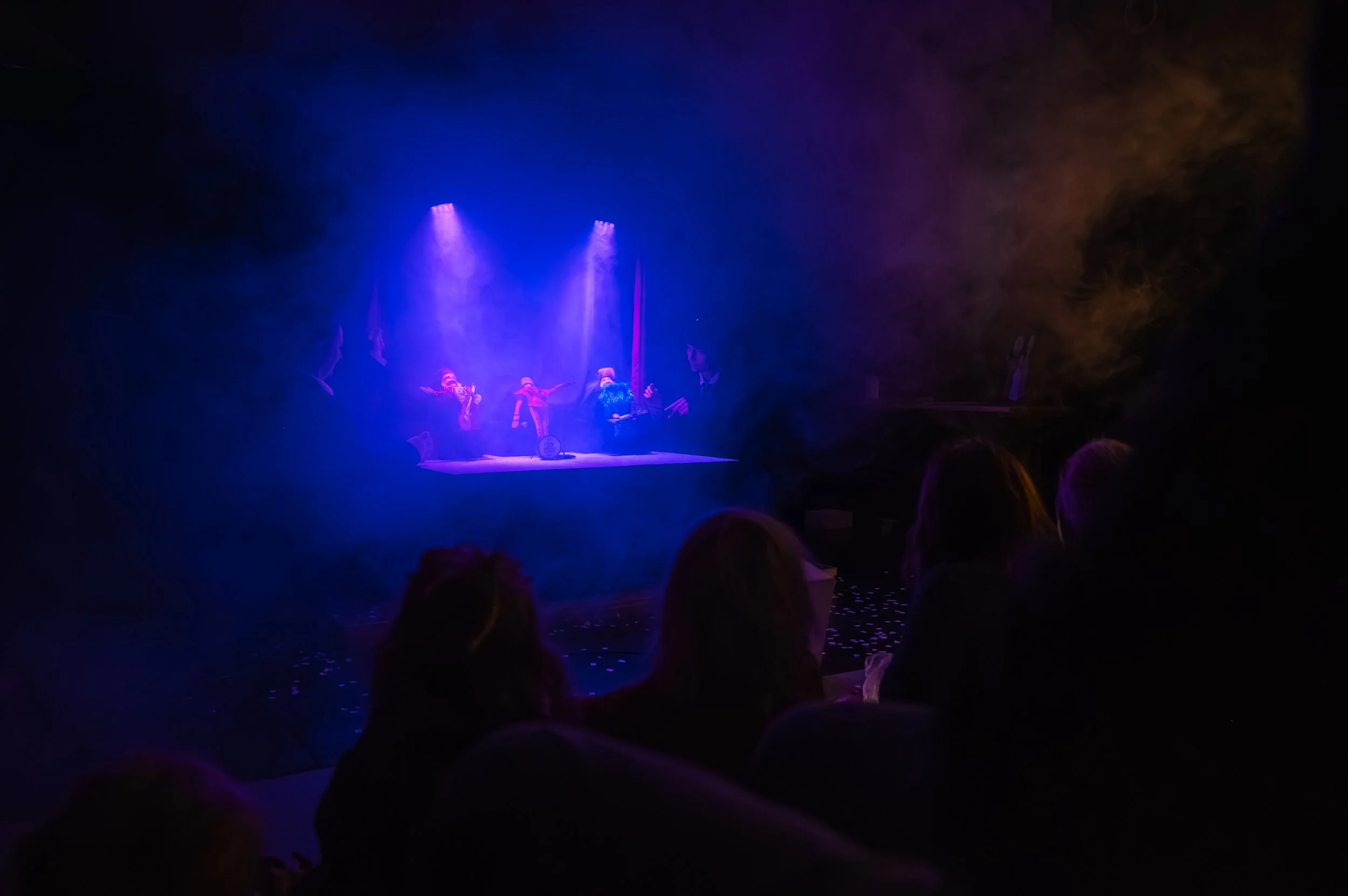 THE BROKEN HEARTS TOUR - Lipsing And The Broken Hearts Orchestra