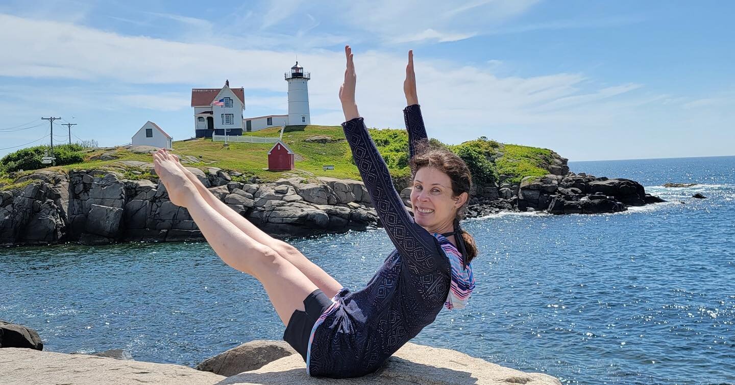 Quick trip to the Nubble Lighthouse today. What else to do other than teaser?  #pilates #classicalpilates #teaser