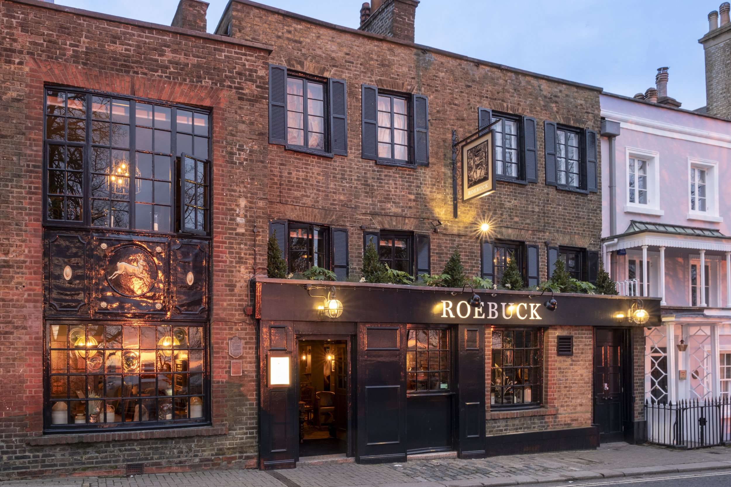 Hospitality Photography at The Roebuck Pub, Richmond, London, for Greene King