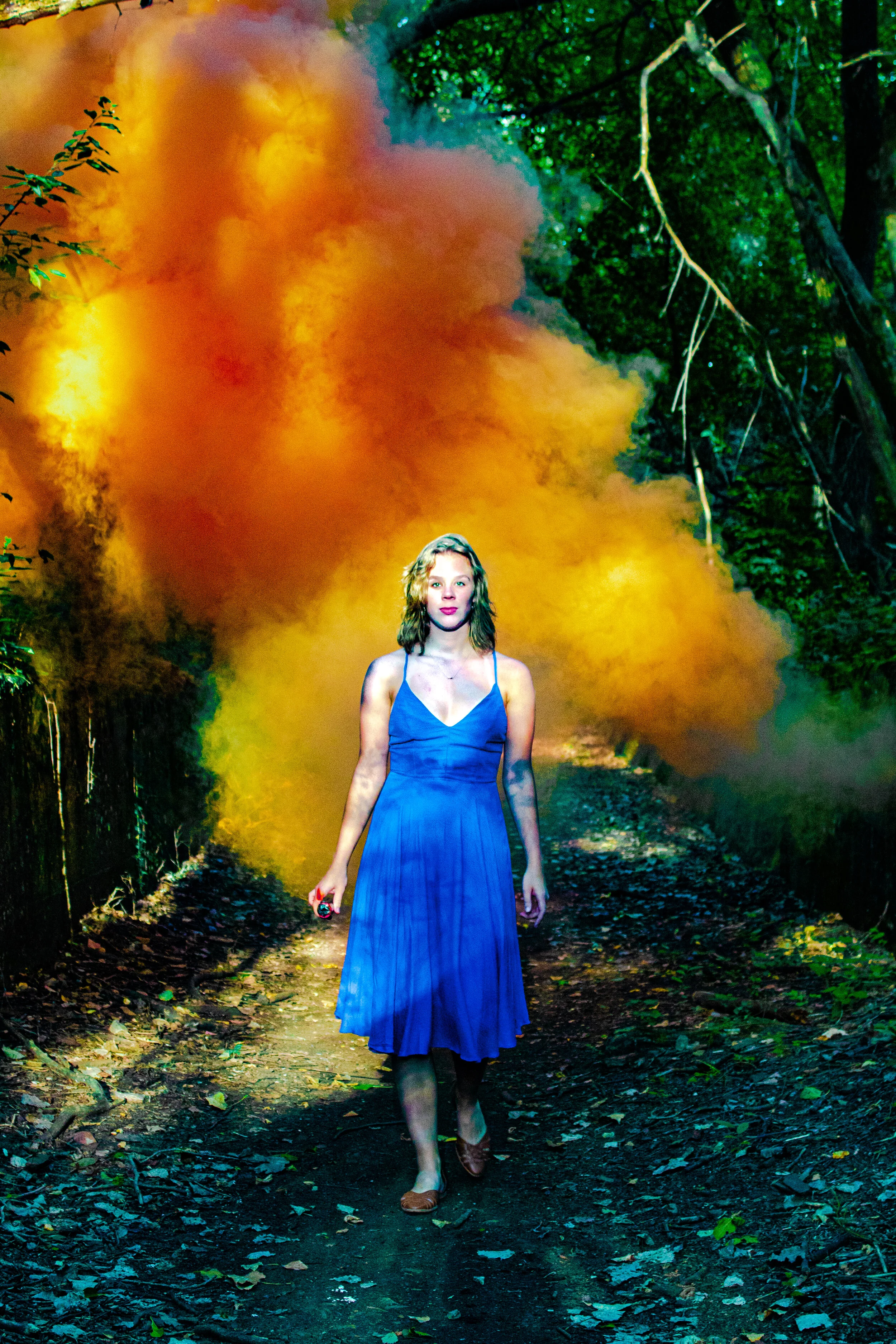 Kate_Smoke_Single_02.jpg