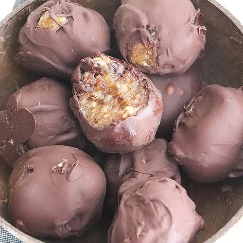 Chocolate Date Balls