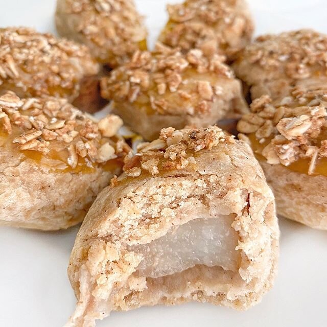 Cinnamon Pear Roll-Ups