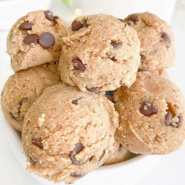 Peanut Butter Cookie Dough Bites