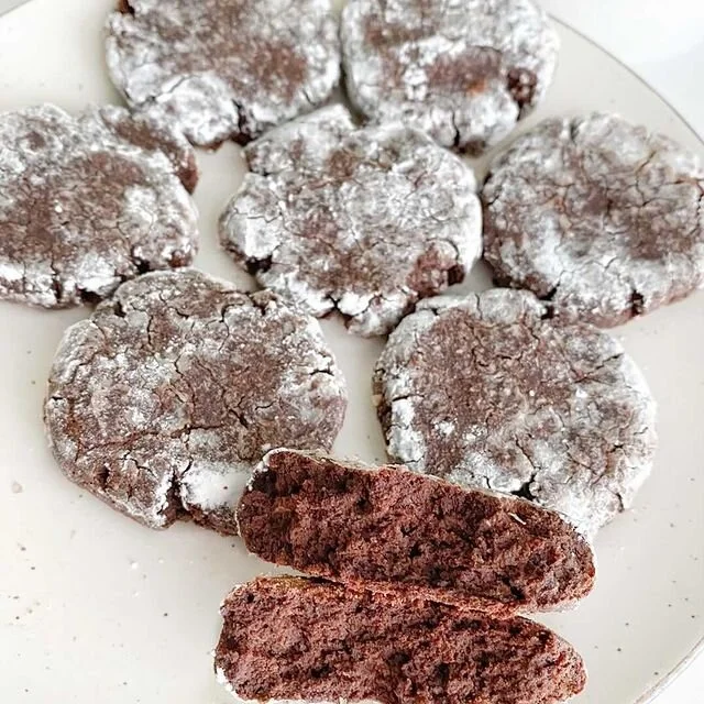 Chocolate Crinkle Cookies