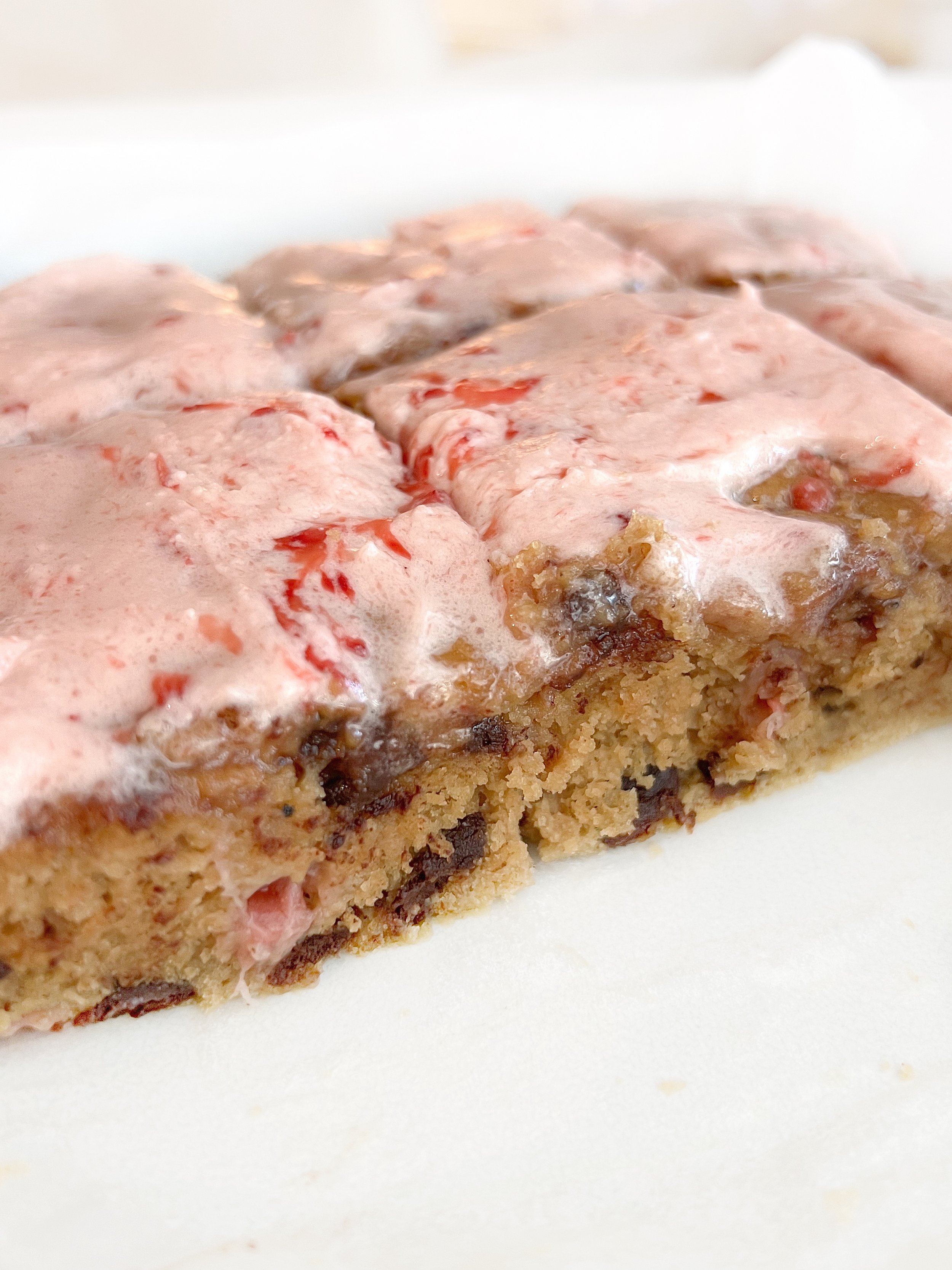 Strawberry Chocolate Chip Cake Bars