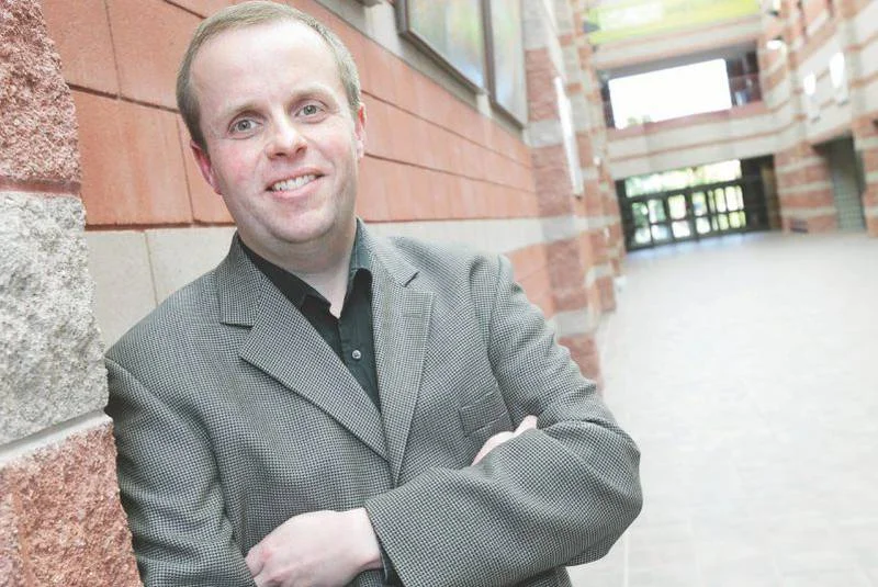 TOM URBANIAK: Where are the benefits of this top-down airport scheme