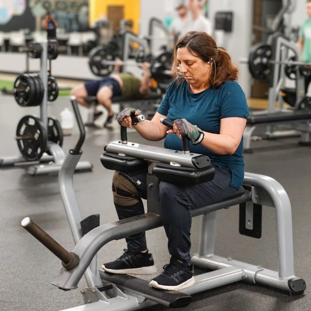 Wondering what weight machines you should work into your workout? 

Our personal trainers can help you establish a workout routine that will help you reach your goals! All memberships come with 2 free personal training sessions, so schedule yours tod