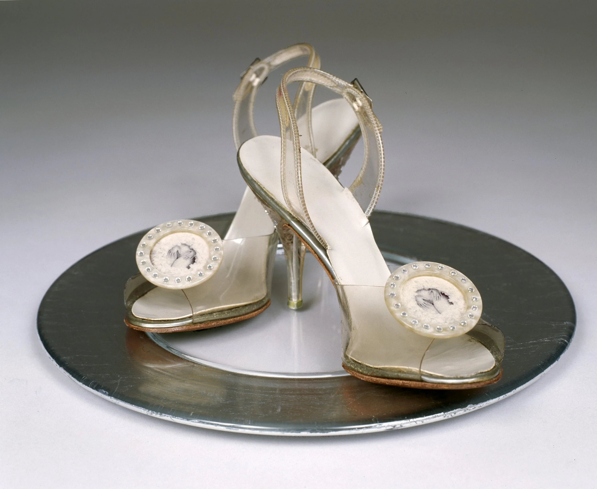 Vagina Slippers, 2003