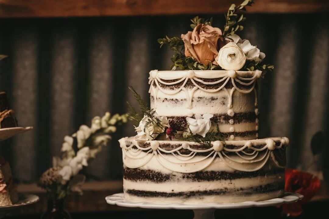 poplar creek wedding shoot cake 1.jpg