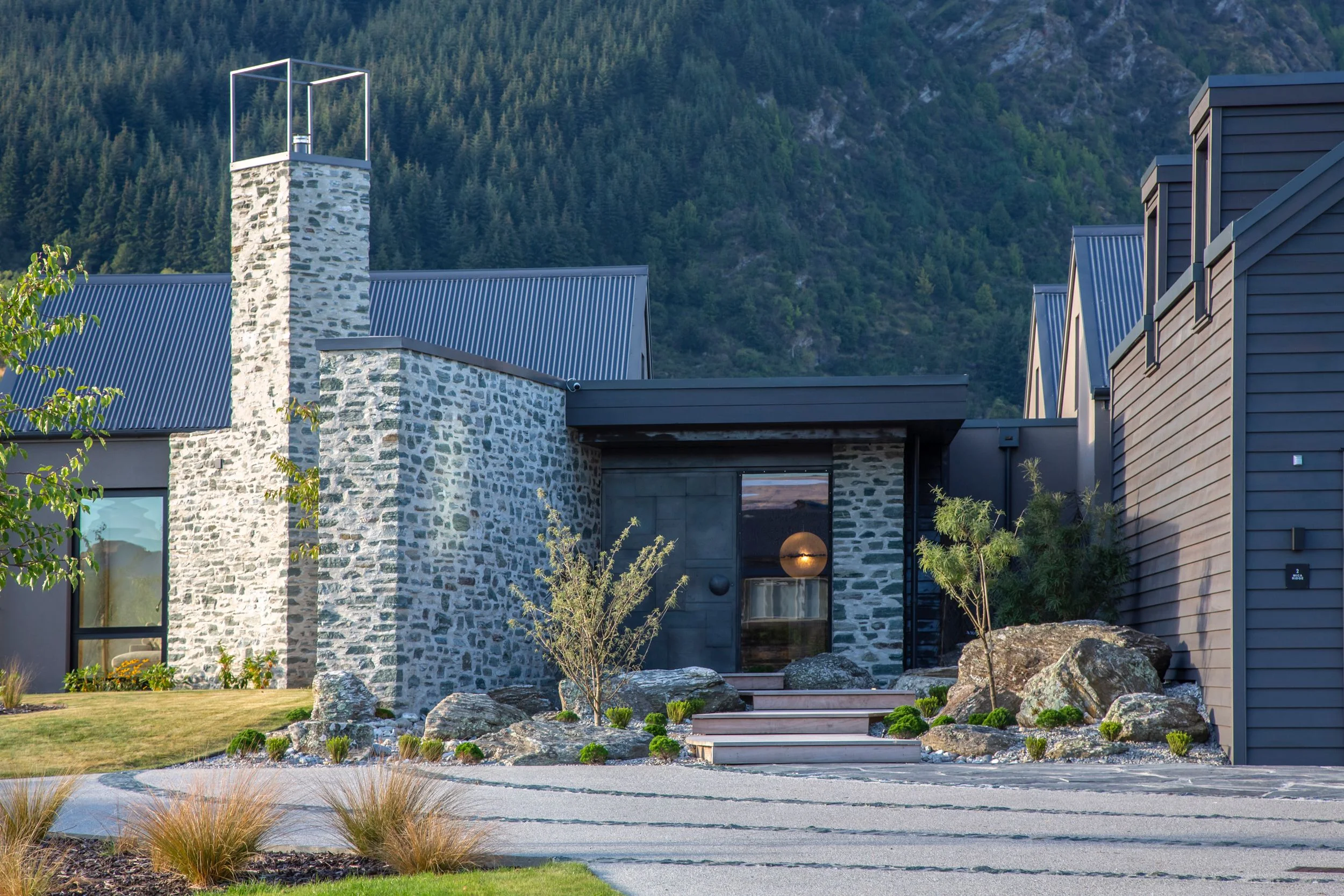  Haden Emslie Architecture Ltd. - Christchurch, New Zealand -  (03) 365 1111  -  haden@emslie.co.nz  