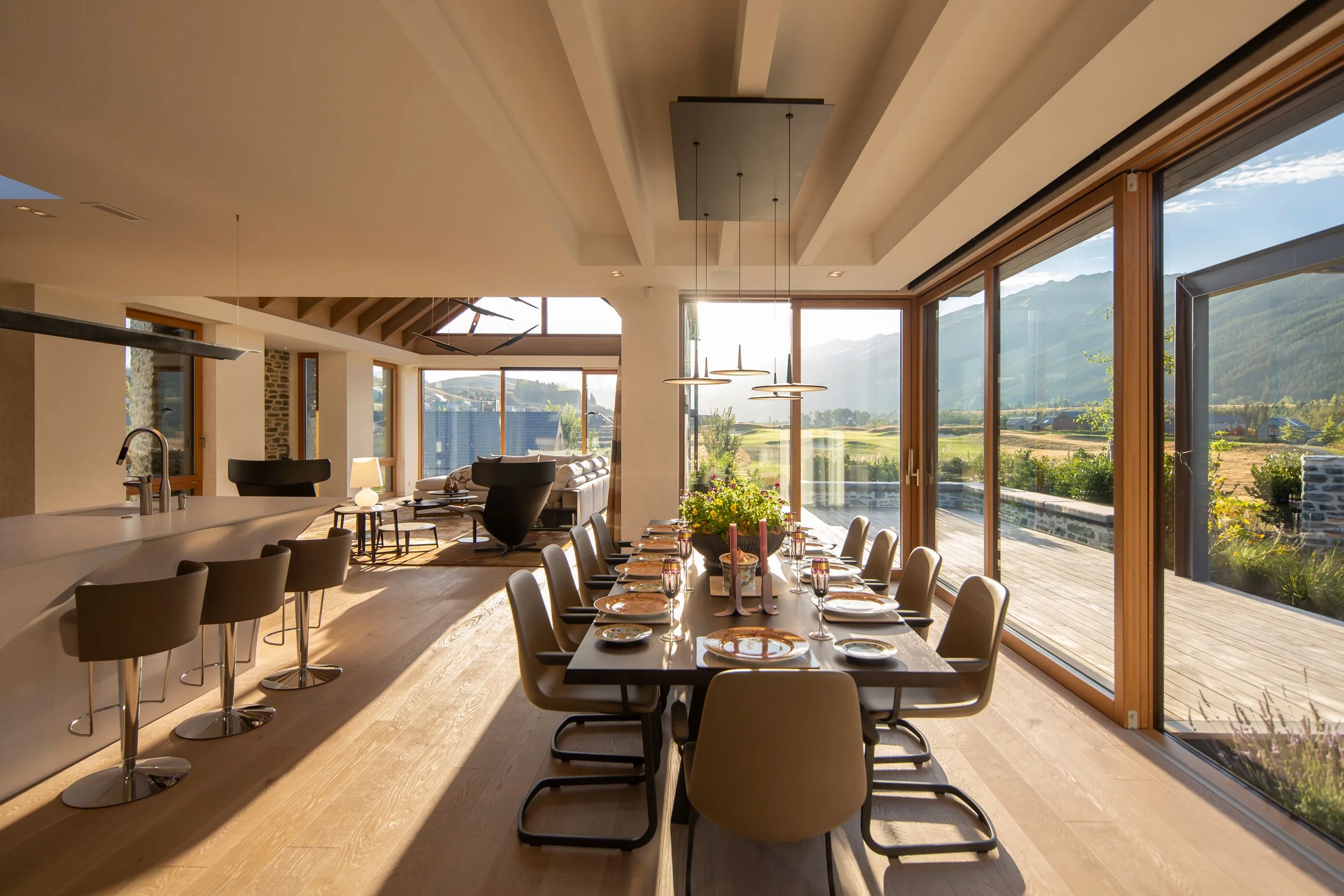  Haden Emslie Architecture Ltd. - Christchurch, New Zealand -  (03) 365 1111  -  haden@emslie.co.nz  