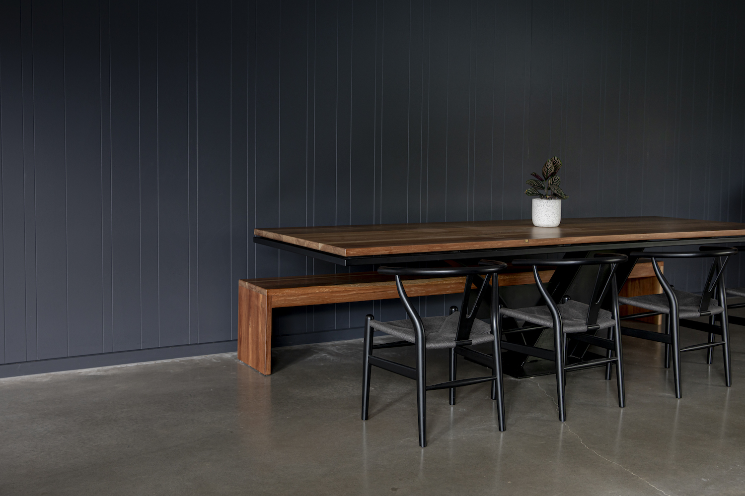 Samolaco Canter Levered Table