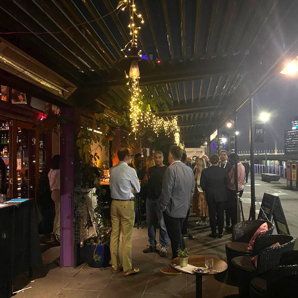 Looking for the perfect spot to host your next function or celebration?

From casual cocktail parties to team catch-ups or milestone events, Plus 5 brings the atmosphere, riverside views, and handcrafted food and drinks to make your event unforgettab