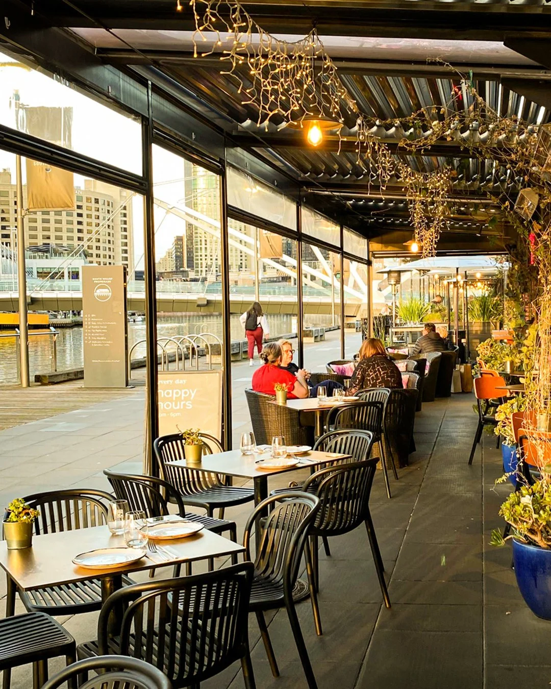 Earn 15 KrisFlyer miles per dollar this October when you dine at Plus 5 Bar with Kris+!

#KrisPlus #Plus5Bar #SouthWharfEats #SouthWharfRestaurants #krisplusmiles