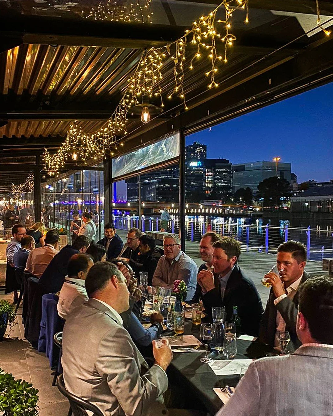 Candles lit. River views set.
The celebration season is just around the corner.
It’s never too early to plan a beautiful end to the year.
Gather your team, your friends, or your favourite people for an evening of candlelight, cocktails, and riv