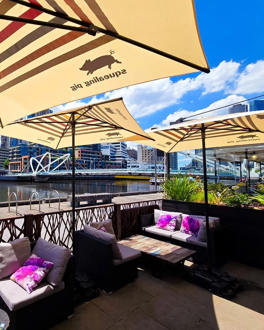 Summer days, long weekends ☀️
Riverside drinks, shaded seating and that holiday feeling right in the city.

Come down, grab a drink and savour summer by the river.