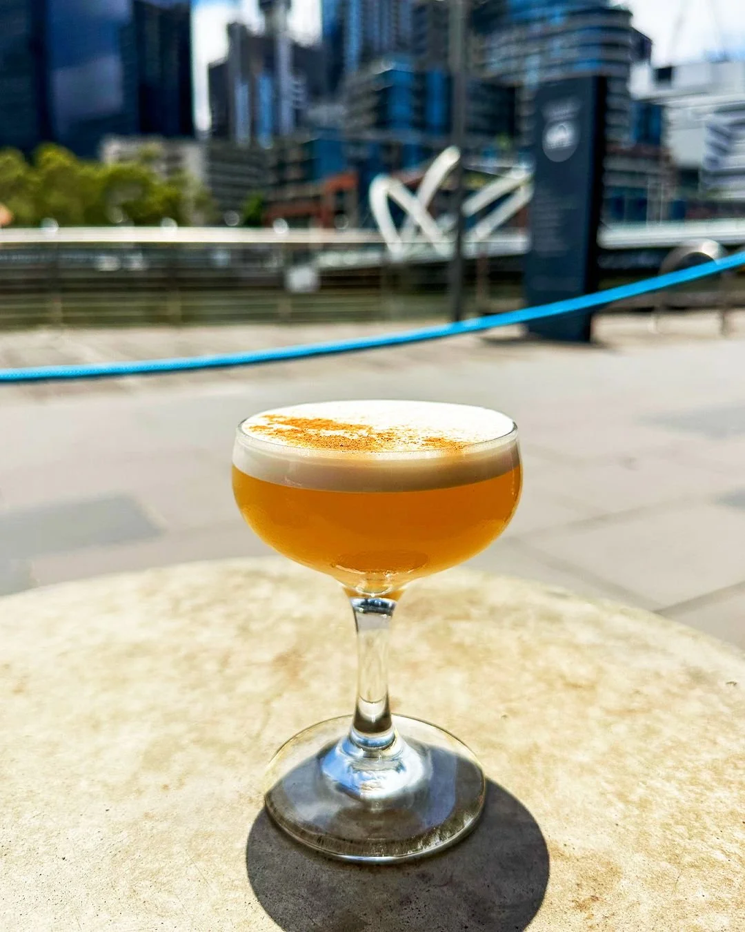 Apple Pie Sour 🍎 
Sweet, silky and dangerously easy to drink.
Refreshing and made for slow summer afternoons.