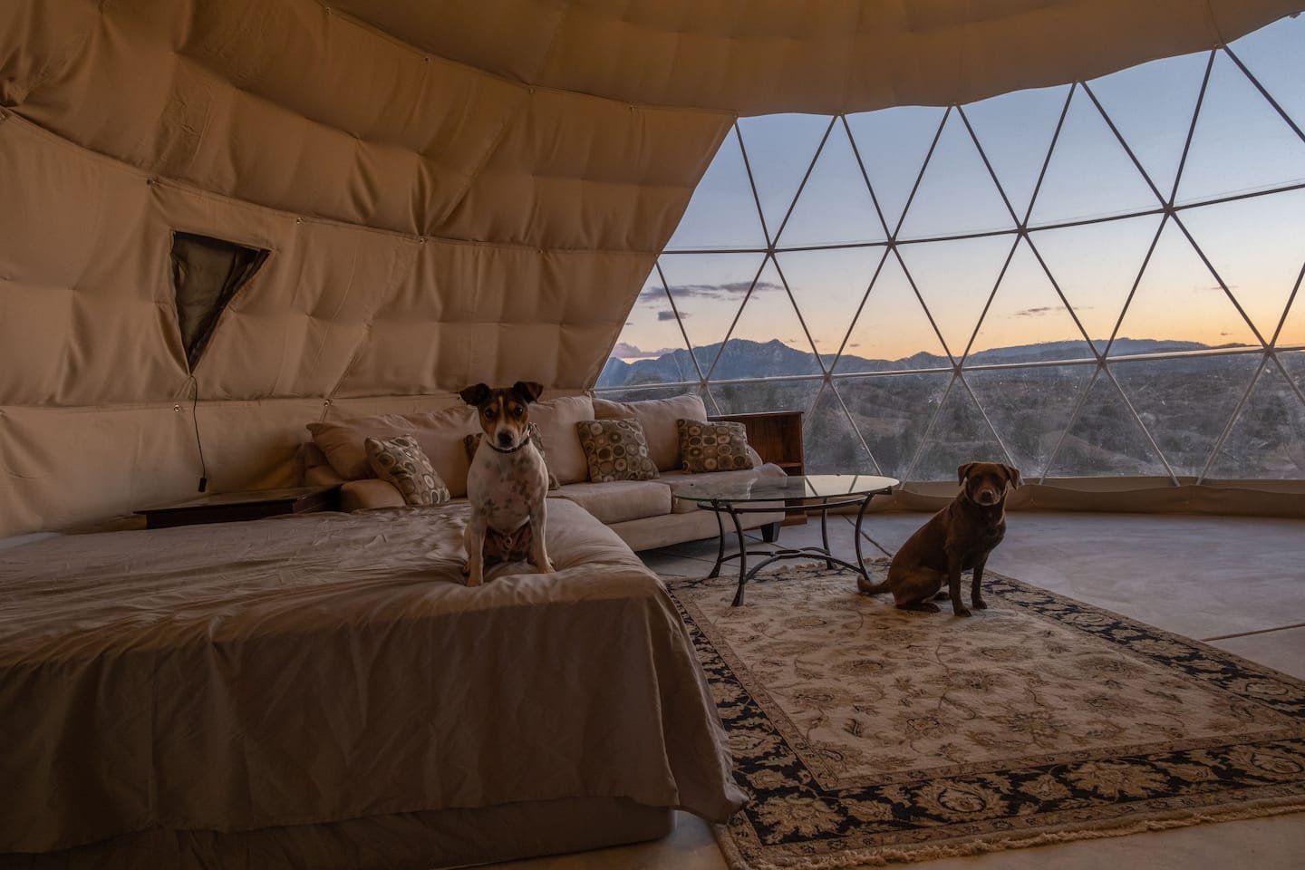  Get ready for the  ultimate desert glamping experience  with a 360-degree mountain view. Enjoy the panoramic sunset from the comfort of your bed.    Typical starting price: $199    Location: Santa Fe, New Mexico    Sleeps: 2 guests    Rating: 4.95  
