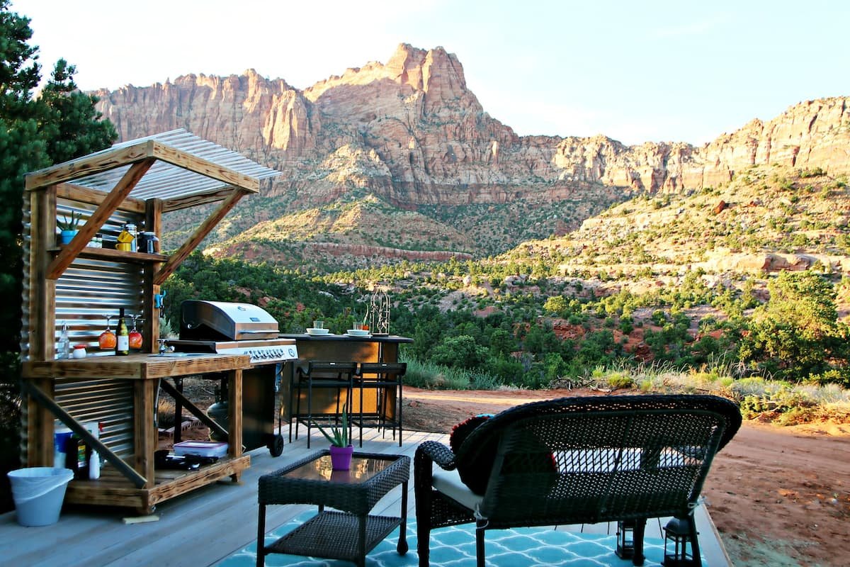  Heaven on earth is the only way to describe this  chic canyon cabin  with breathtaking views of Angel’s Landing in Zion National Park.    Typical starting price: $225    Location: Hildale, Utah    Sleeps: 2 guests    Rating: 4.86  