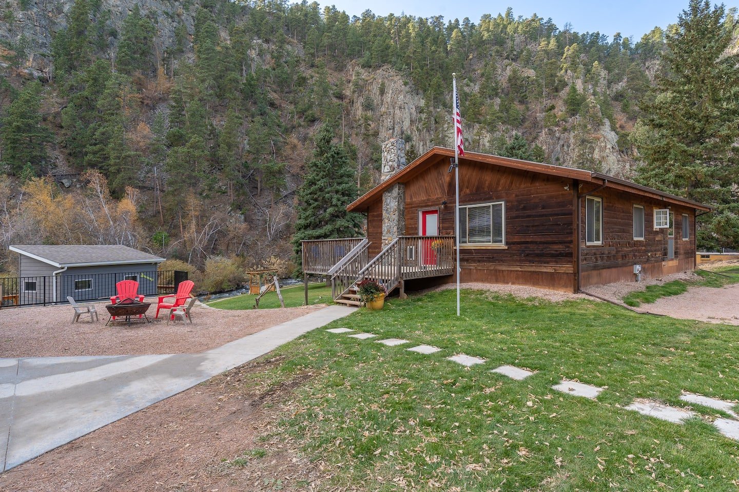  With a million-dollar view, this  homey cabin  sits on a creek in the Black Hills of South Dakota. Guests can experience the serene sounds and hike  Badlands National Park , Wind Caves National Park and Custer State Park.    Typical starting price: 