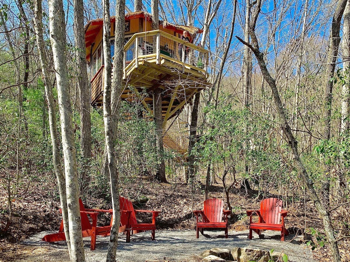  Book a relaxing getaway among the trees with this  treehouse retreat  on 29 acres of land with Disc Golf, Corn hole and onsite pottery studio.    Typical starting price: $222    Location: Copperhill, Tennessee    Sleeps: 4 guests    Rating: 4.96  