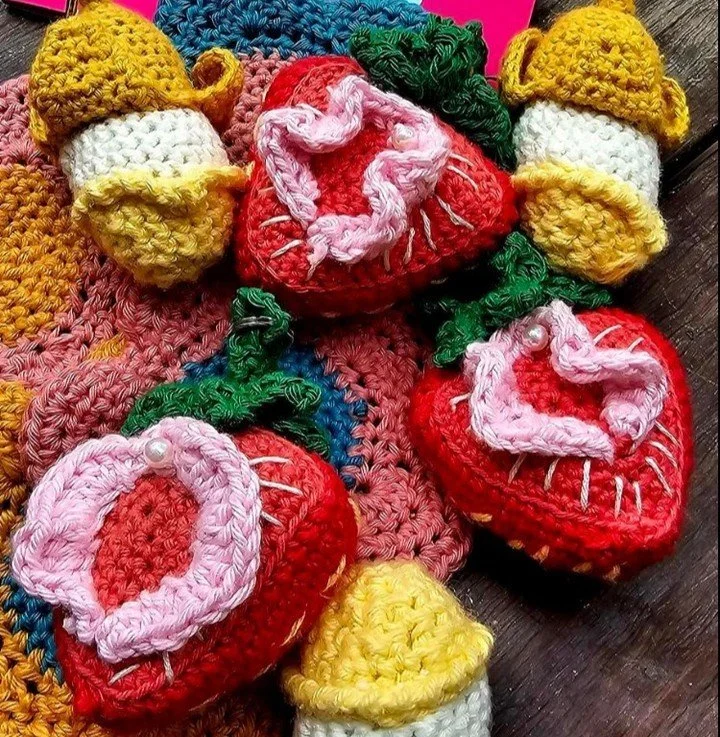 We love the crochet creativity of these 𝘀𝘁𝗿𝗮𝘄𝗯𝗲𝗿𝗿𝘆 𝘃𝘂𝗹𝘃𝗮𝘀 and 𝗯𝗮𝗻𝗮𝗻𝗮 𝗰𝗼𝗻𝗱𝗼𝗺𝘀! 🍌🍓

𝗜𝗡𝗧𝗢 𝗖𝗥𝗔𝗙𝗧𝗜𝗡𝗚? 🎨 Send us through your ꜱᴇx ᴘᴏꜱɪᴛɪᴠᴇ creations!
.
.
.
.
.
.
.
.
.
#caddyshackproject #shareaffectionnotinfecti
