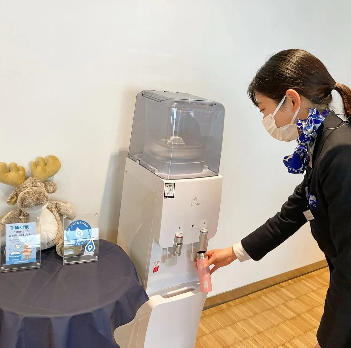 そろそろご存知の方も多いと思いますが... mymizuの給水パートナーはカフェだけでなく、自動車メーカーもあるんです ！🚗 そのひとつが、@volvocarmakuhari さん✨
As some of you may already know&hellip; Our partners aren&rsquo;t limited to caf&eacute;s&hellip;  @volvocarmakuhari is one of our proud partners! 💧🤗
#Repo