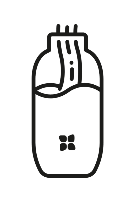 マイボトルに水を給水するイラスト