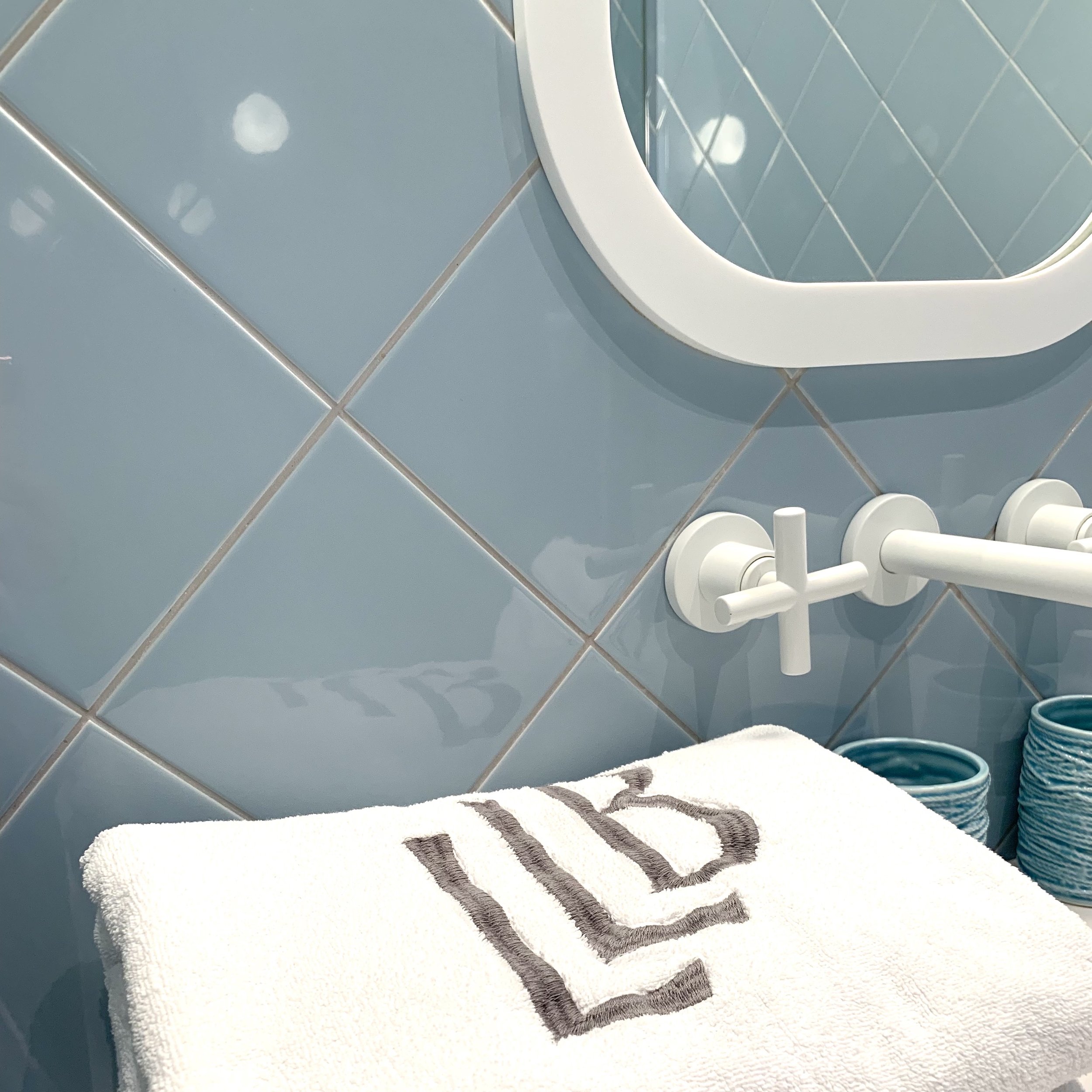 Hotel le Lapin Blanc Bathroom details.jpg