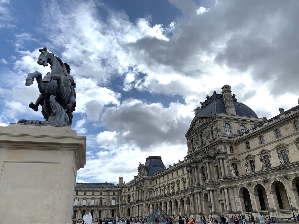 Louis XIV Sculpture outside Louvre.jpg