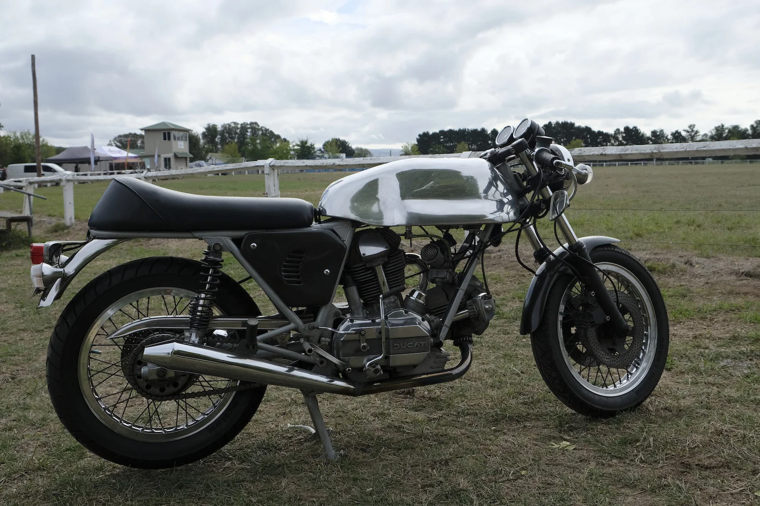 the machine show - damien drew0074.JPG