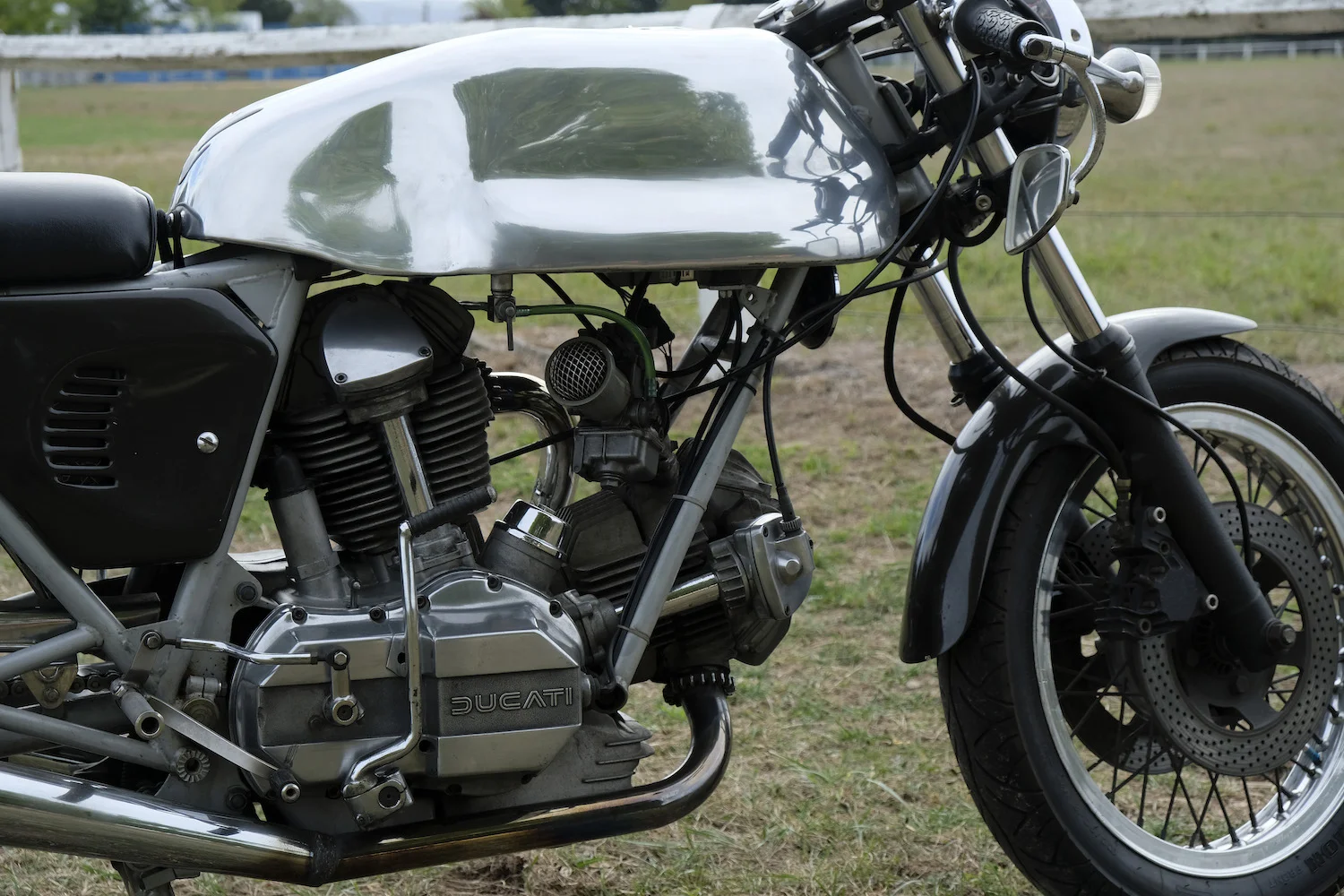 the machine show - damien drew0075.JPG