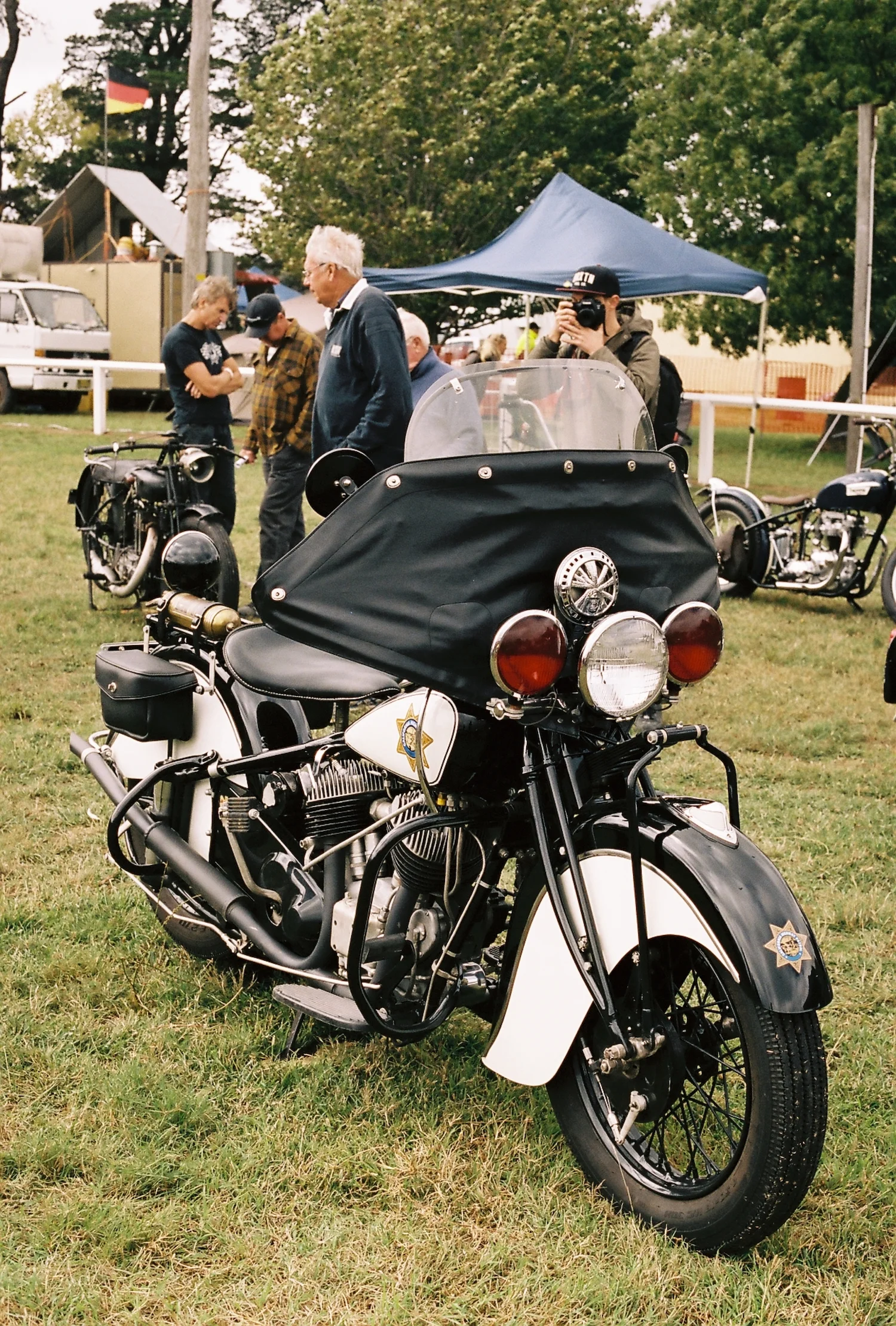 the machine show - bjorn johnston-R1-25-26.JPG