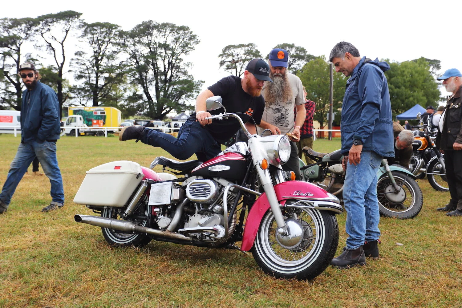 MS31 - roger chambers - the machine show.JPG