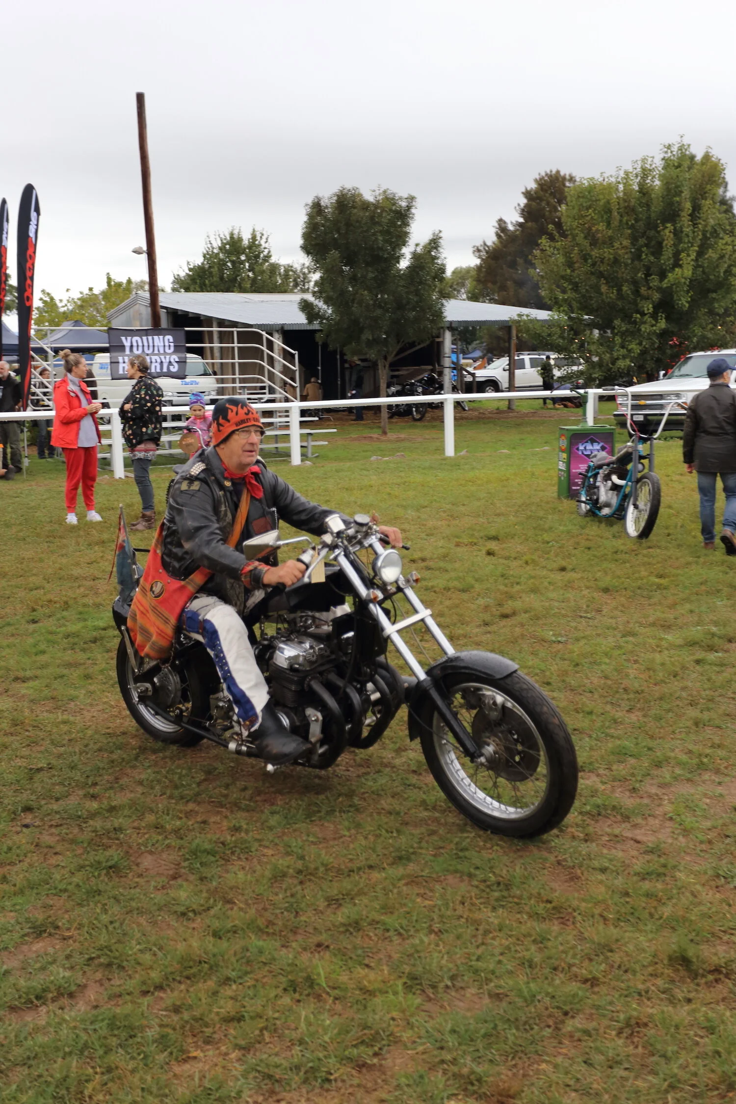 MS6 - roger chambers - the machine show.JPG