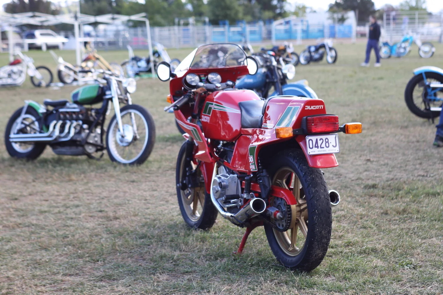 MS77 - roger chambers - the machine show.JPG